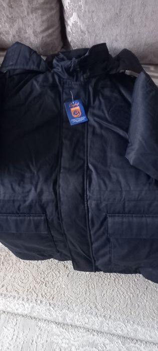Продам бушлат новый 50 размер рост 176
