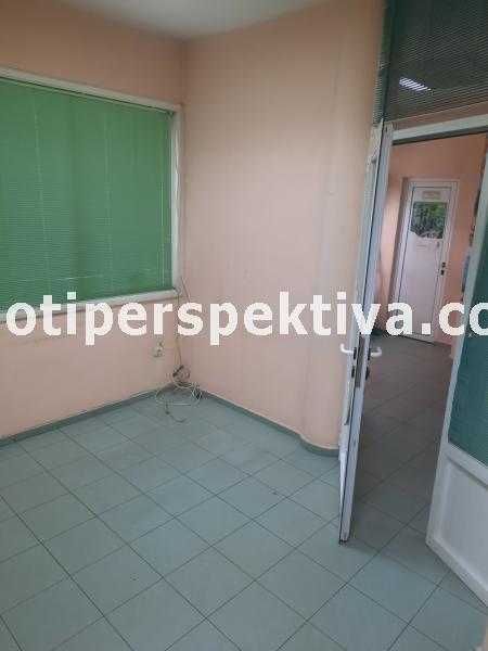 Продава се Магазин в Пловдив, Център - 70 кв.м за 1065 €/кв.м - Снимка #2