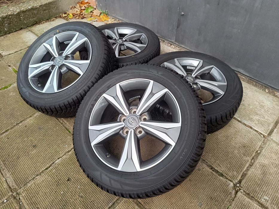 ОРИГИНАЛНИ джанти със зимни гуми 17 '' 5x114,3 Тойота / TOYOTA CH-R