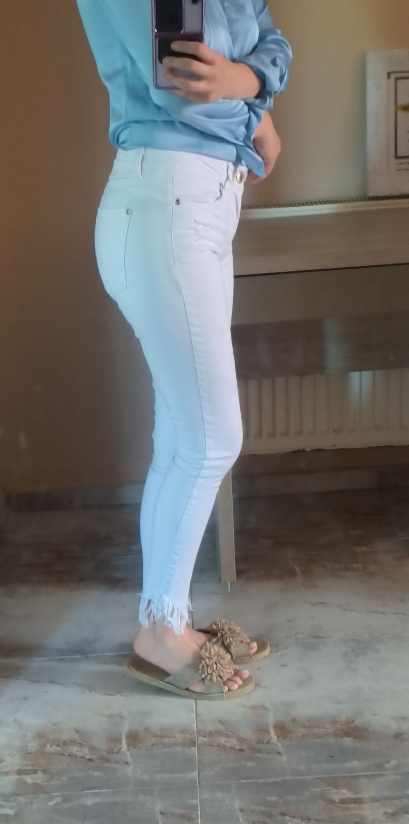Pantaloni de blugi albi de dama marimea S spre XS