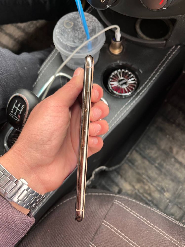 Iphone 11 pro max sotiladi