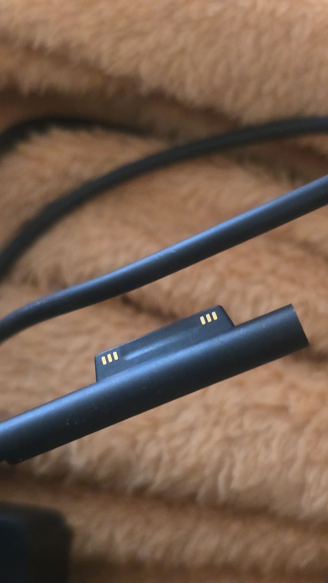 Зарядно Microsoft Surface Pro 44W model 1800