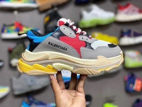 Balenciaga triple s оригинал