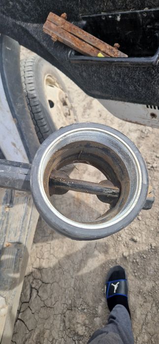 Продам задвижку лепесток