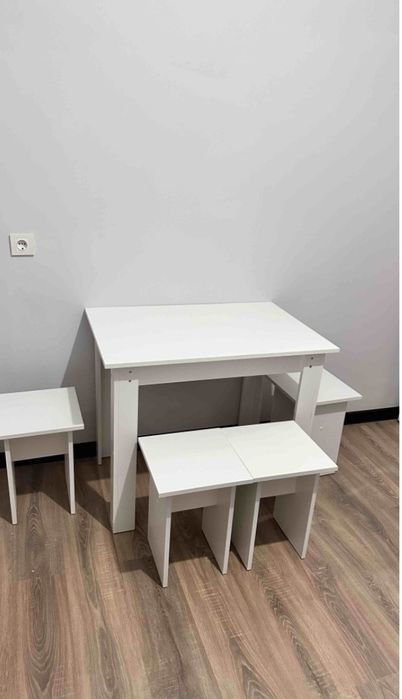 Продам стол стулья
