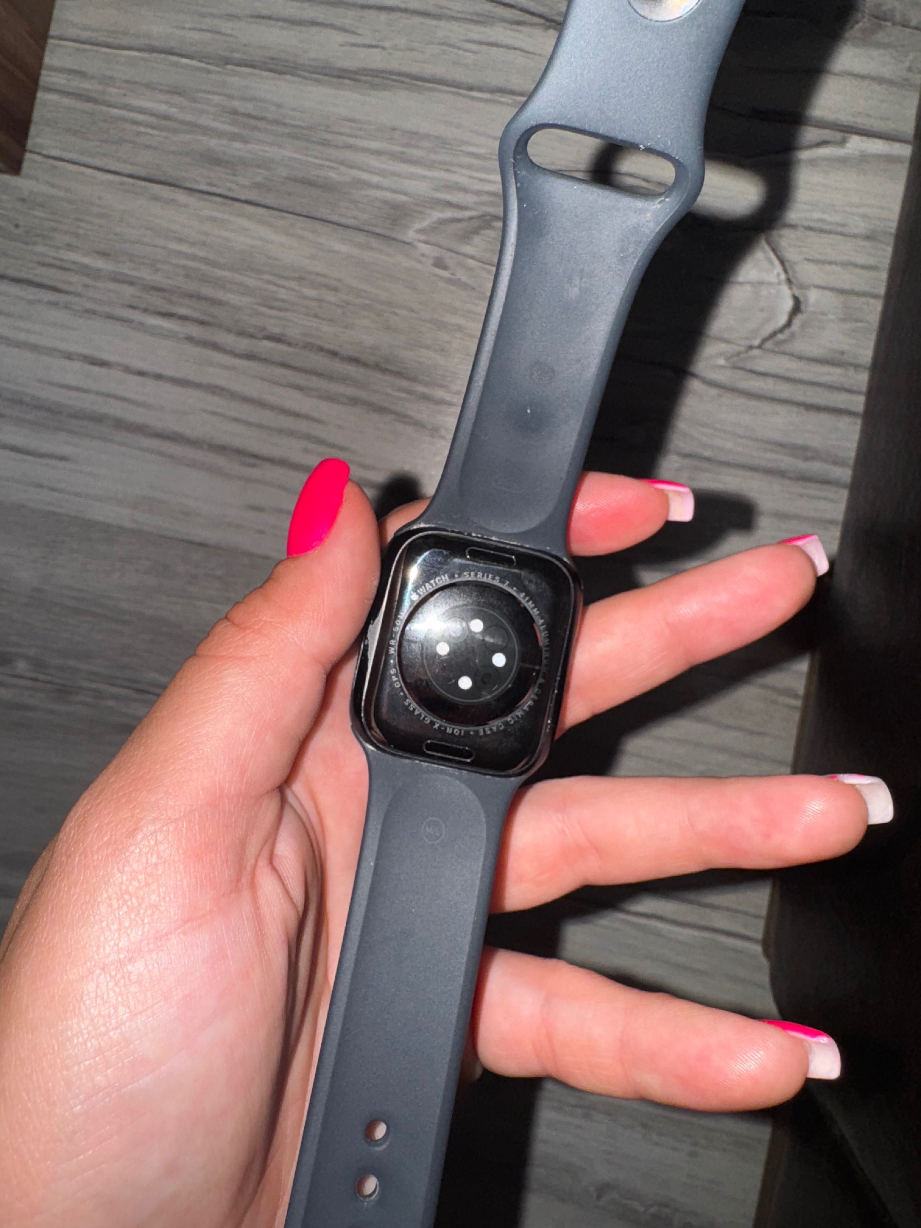 Apple Watch 7 42mm