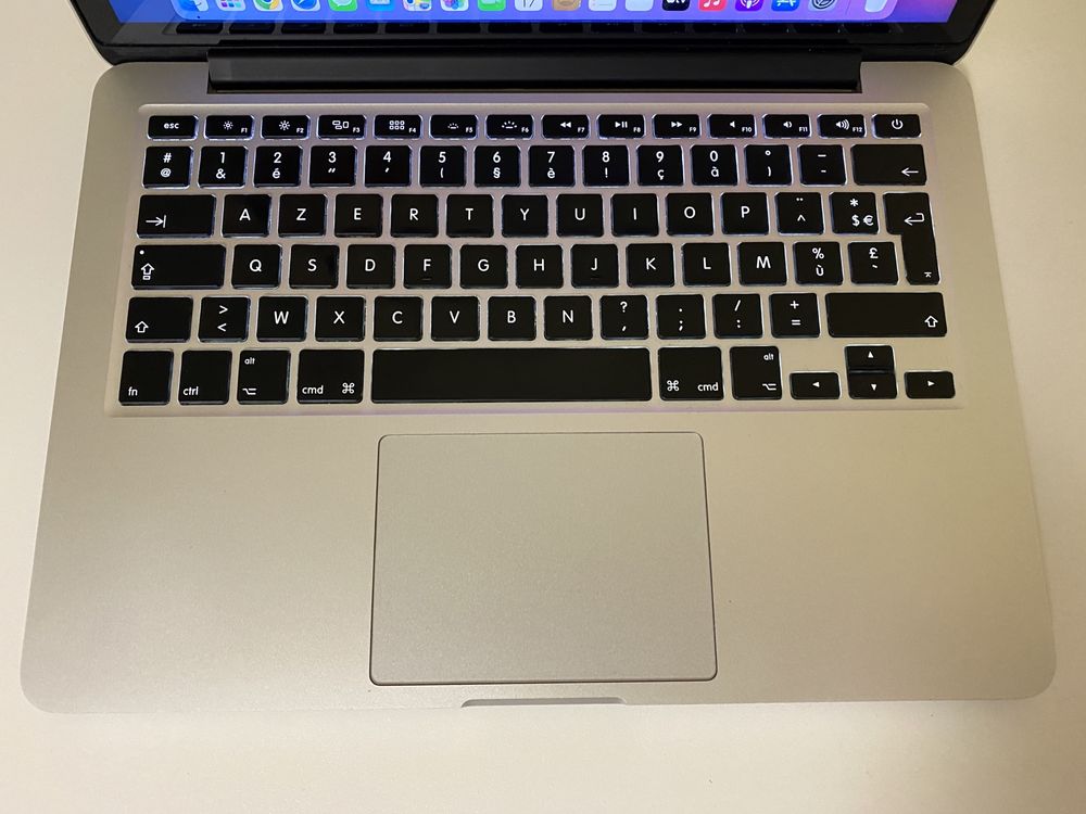 MacBook Pro Late 2013 (13,3", Retina, A1502) 256 GB SSD, + folie tast.