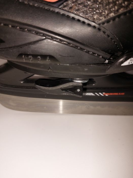 Vând patine pt copii, băieți