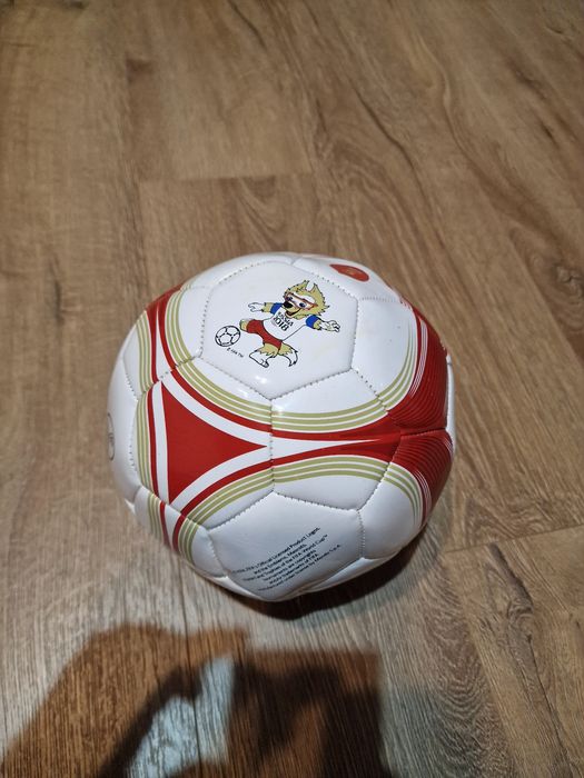 Minge Noua Fifa World Cup Russia 2018 , mingea este noua ,nefolosita.