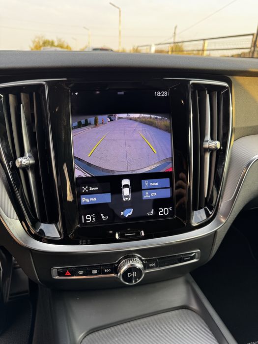 Volvo S60 2021 R design/keyless/camera/bord digital/distronic/lane