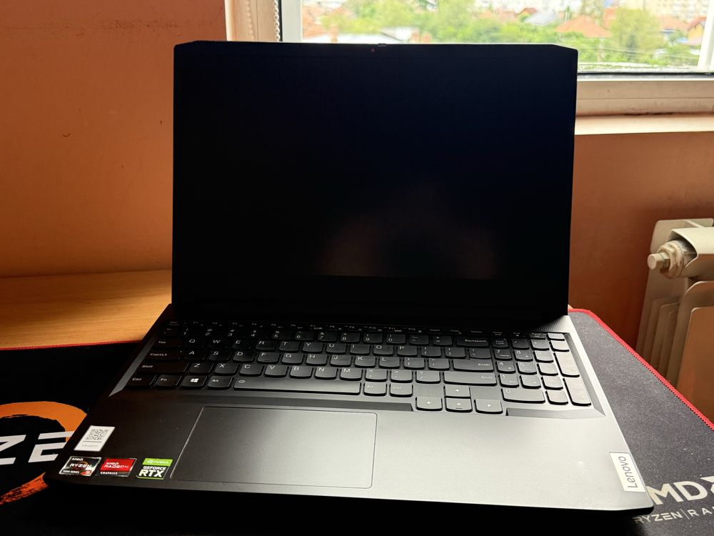 Laptop Gaming Lenovo IdeaPad 3 15ACH6 – Ryzen 5 5600H, RTX 3050 4GB