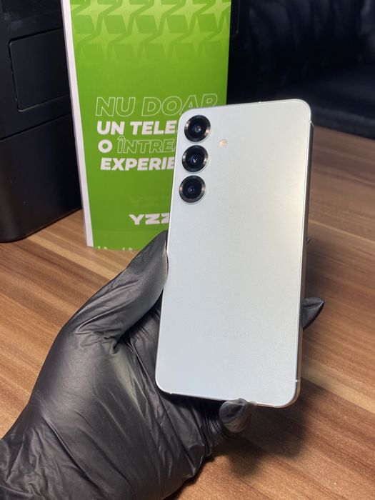 Samsung Galaxy S25 / Garanție 24 luni / 128 Gb / Ca nou|