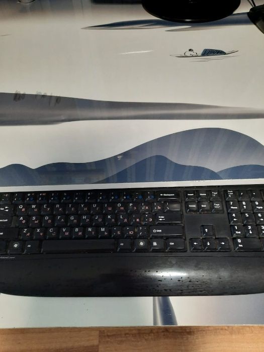 Продам компьютер (монитор,клавиатура,мышка,системный блок)