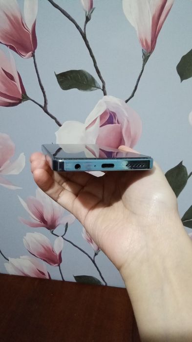 Tecno Camon 19 pro. Обмен на iPhone +доплачу