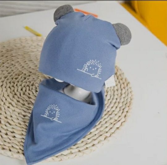 Шапочка с ушками и шарфик