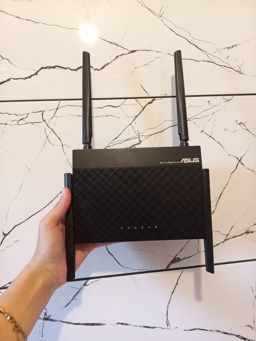 Router.     Asus