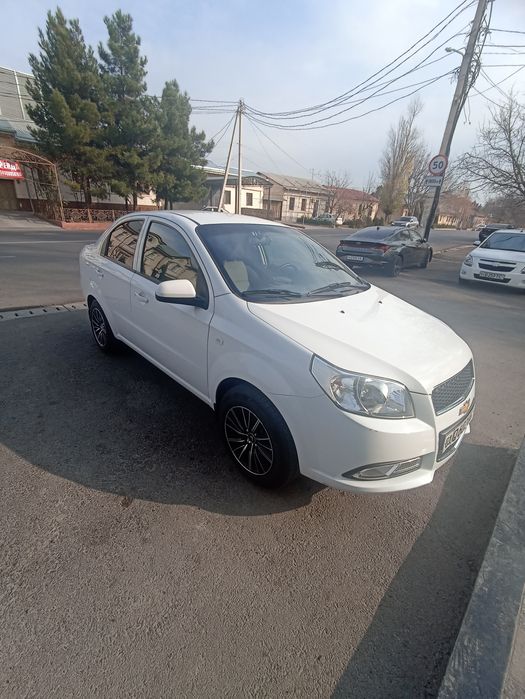 Nexia  avtomat sotiladi