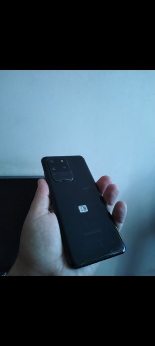 Samsung S20 Ultra 5G ..128Gb 12Gb dualsim . .display defect