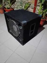 Vând  bass cu difuzor JBL pe 15'  300 w 1200w.peax