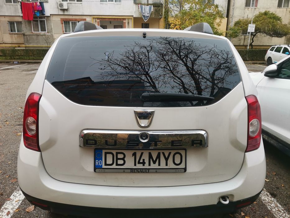 Vând Dacia Duster