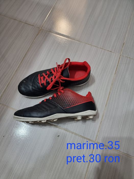 Ghete fotbal diferite marimi si modele