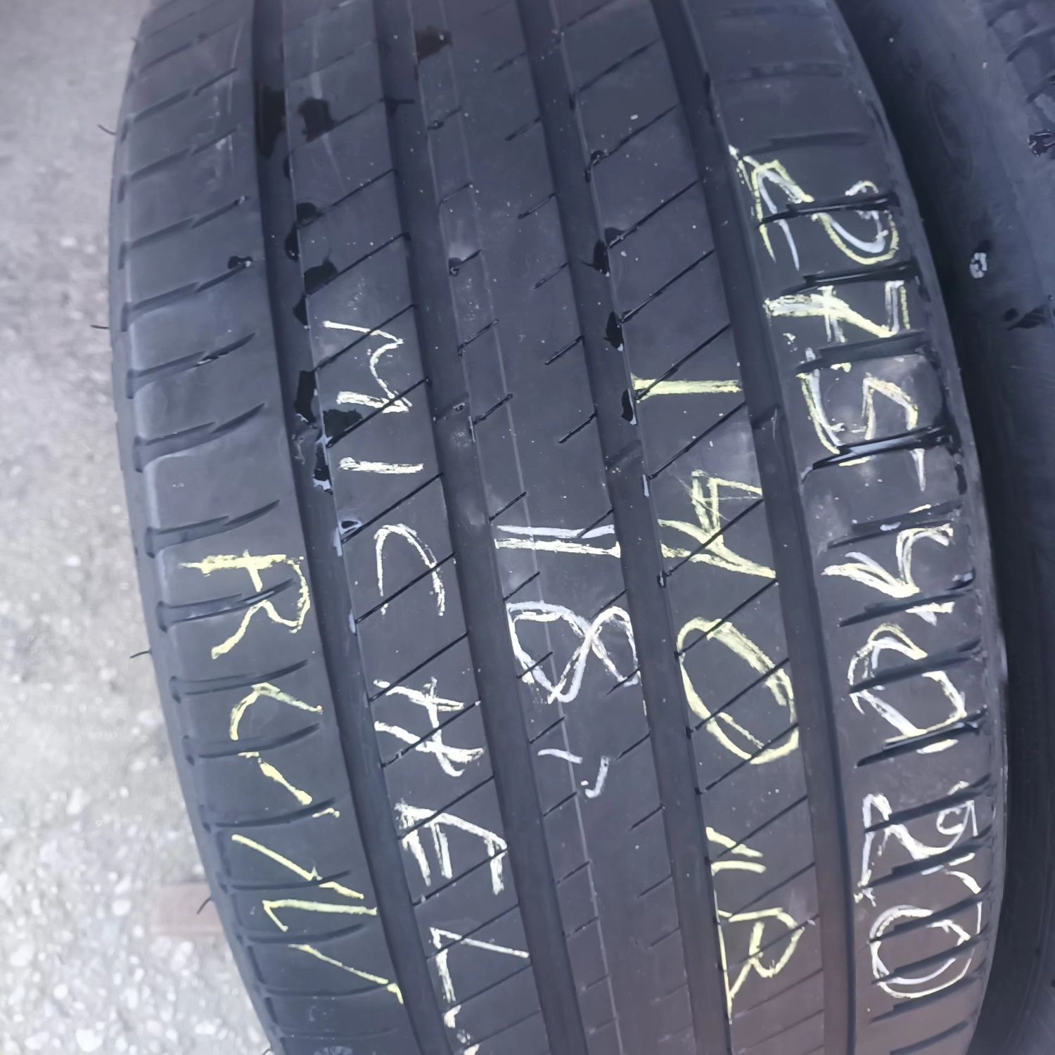275 40 20 Мишелин 2бр.летни RUN FLAT