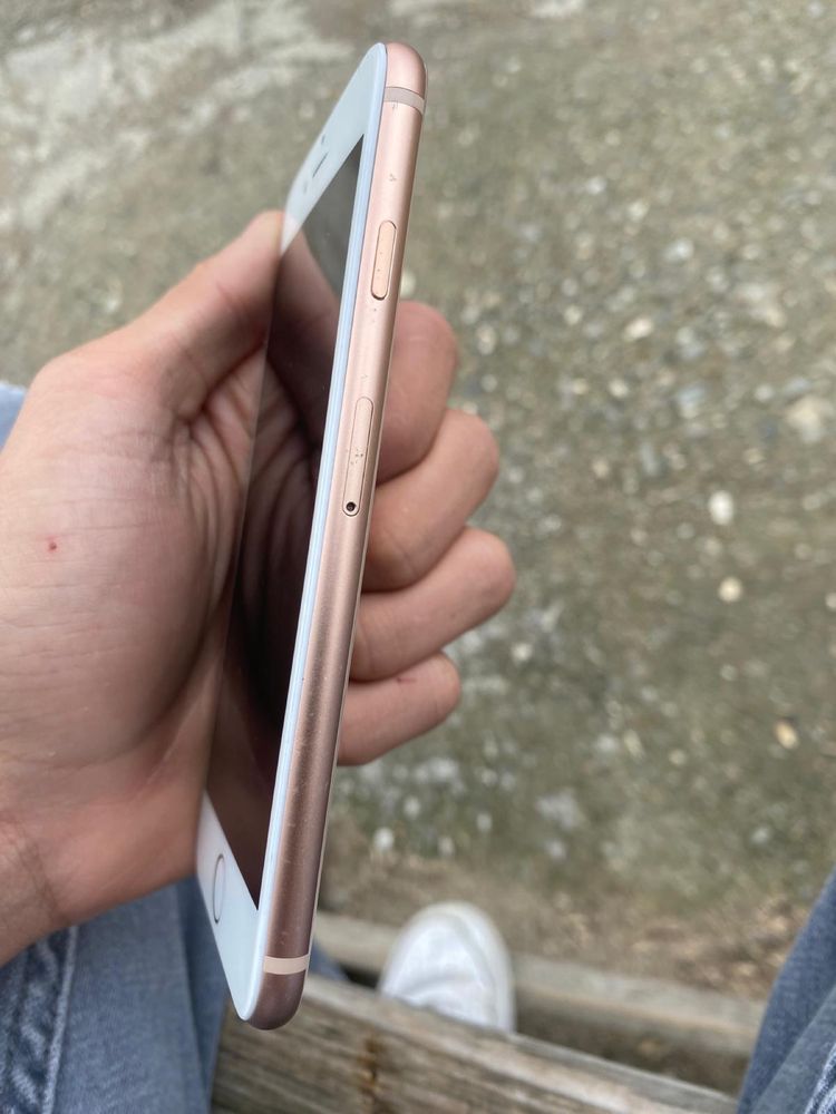 Iphone 8 rose gold 64 gb