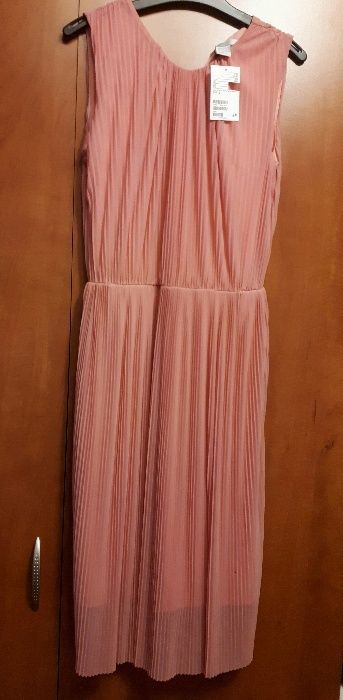 Rochie plisata, roz /corai