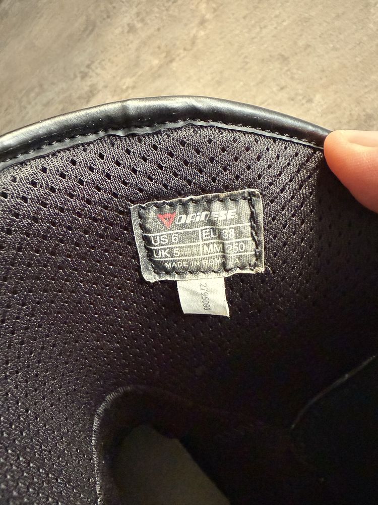 Ghete moto , DAINESE , ca noi