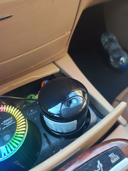 Пепелник за кола автоматично отваряне и затваряне usb