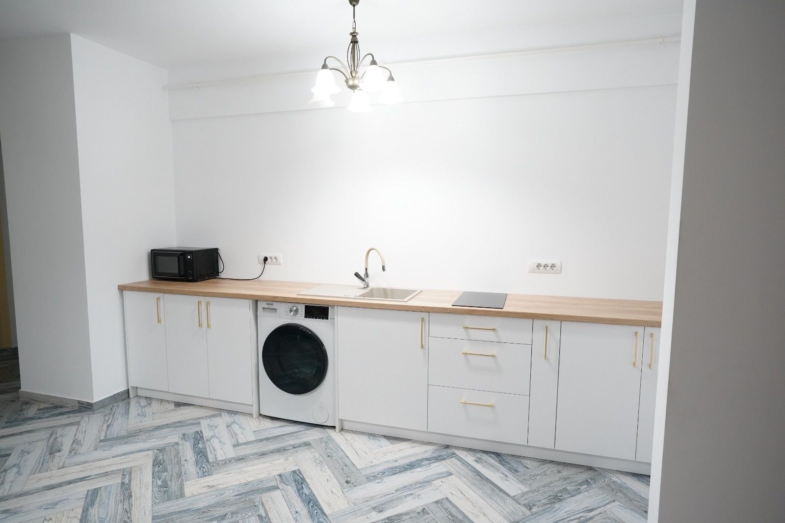 Apartament la casă de închiriat – Construcție nouă, modernă, prima înc