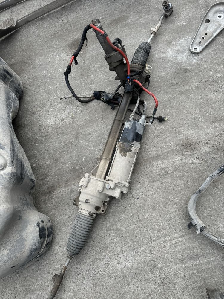 Електрическа рейка бмв х5 ф15 х6 ф16 bmw x5 f15 x6 f16 reika