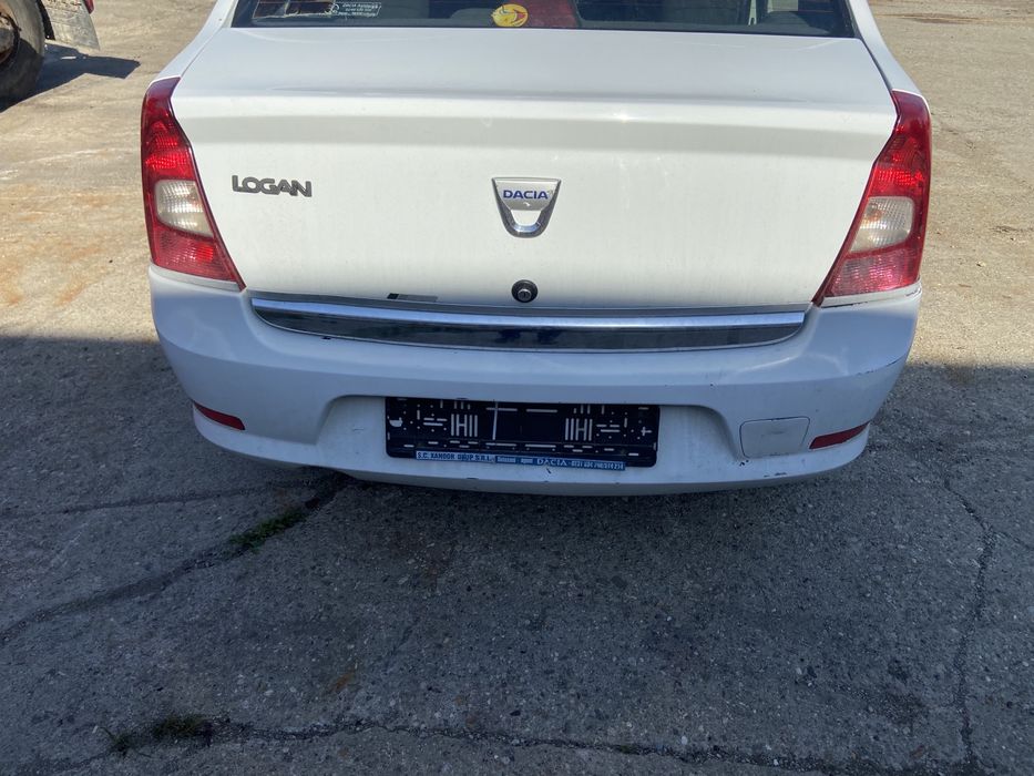 Dezmembrez logan 1.2 benzina si 1.5 dci euro 5