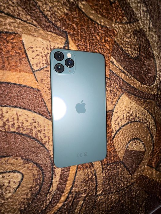 iPhone 11 Pro Max  , baterie 100% ! Prețul e negociabil!