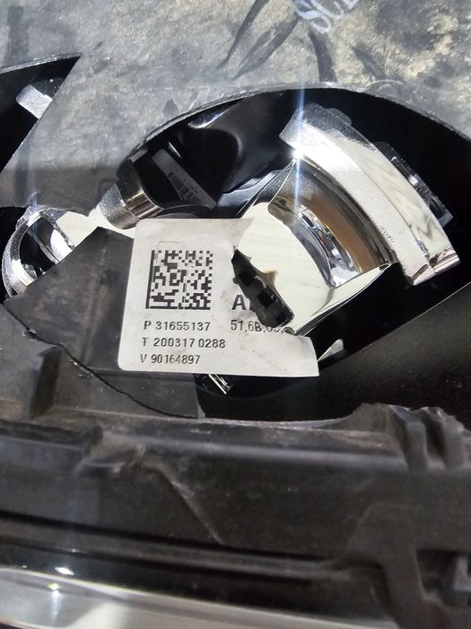 Far stanga full led active Volvo S90 V90 cod 31655137 avariat