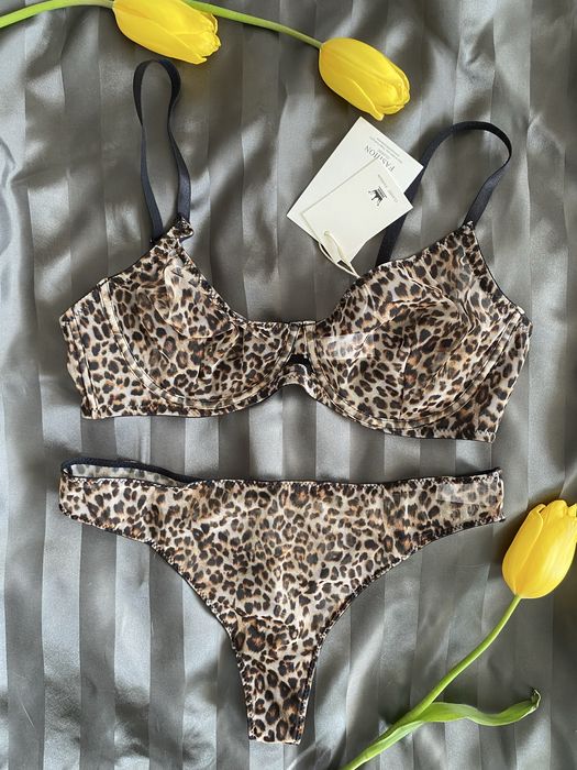 Бельо за красиви момичета L дишащо