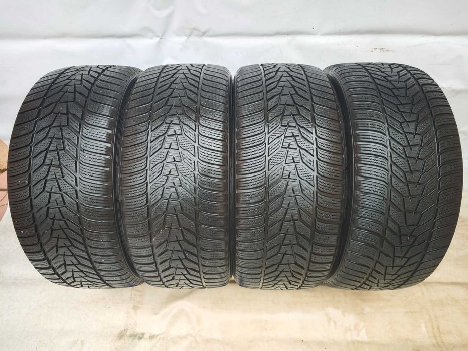Anvelope 245/40/19 iarna M+S Hankook Winter Icept EVO3