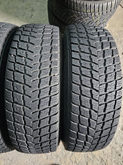 4 anvelope iarna 205 70 15 Nexen 7mm