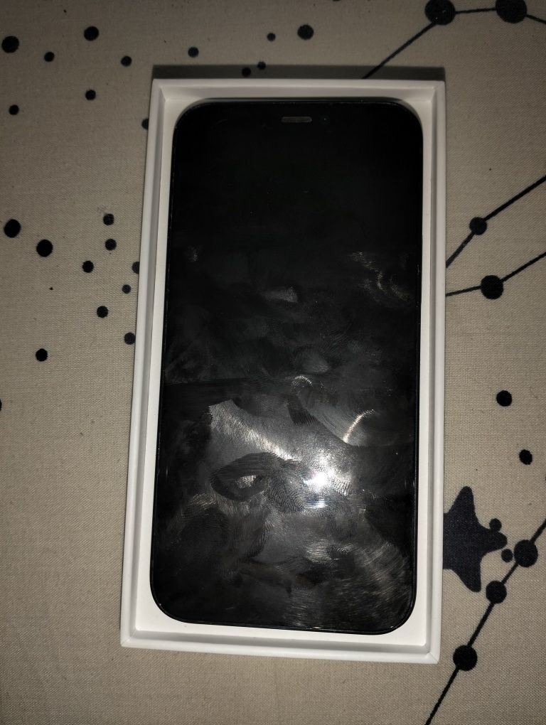 Vând iPhone 12 mini