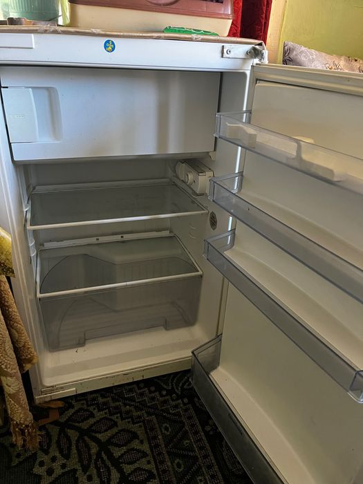 Хладилник с камера