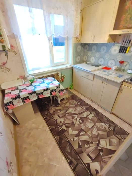 Продам 2 х комн квар. 3 мкр-6 дом- 5  этаж