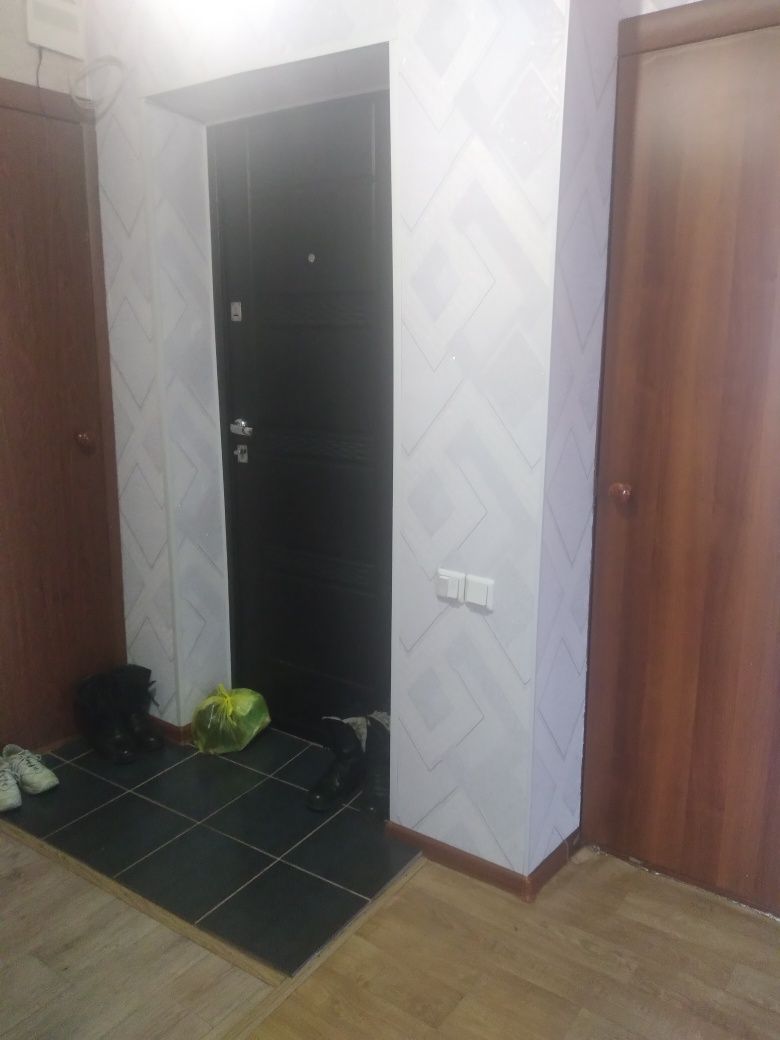 Срочно!!!Продаётся 2 ком квартира