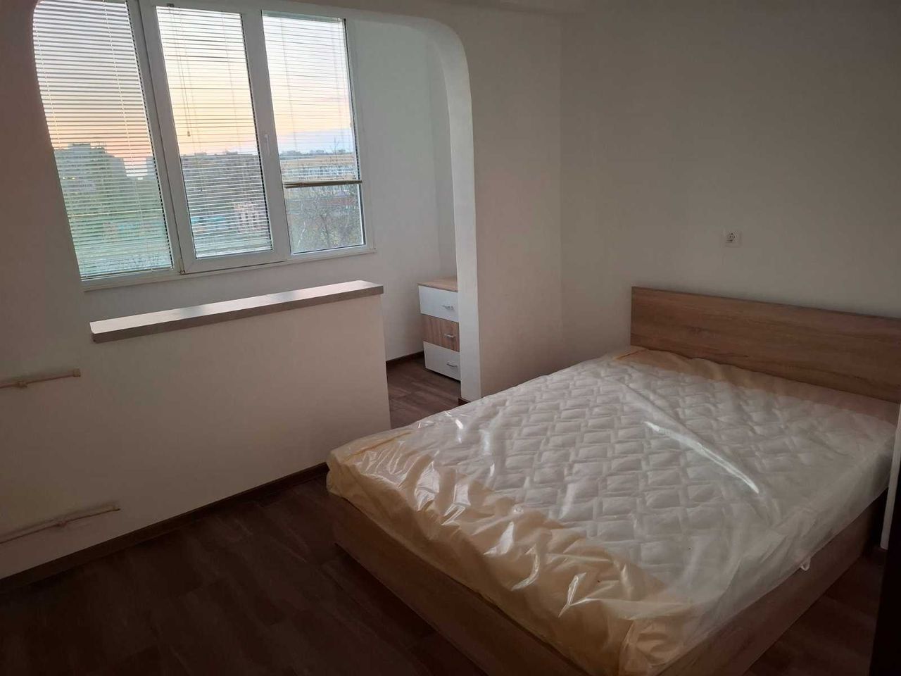Дава се под наем Четиристаен апартамент в София, Младост 2 - 88 кв.м за 867 € - Снимка #2
