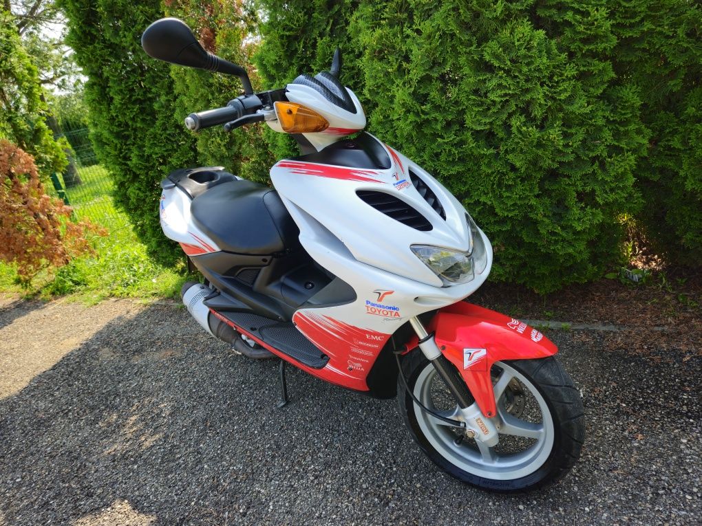 Scooter Yamaha Aerox 50 cm condiție unicat !