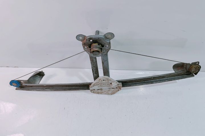 Macara stanga spate Dacia Logan prima generatie (facelift) seria