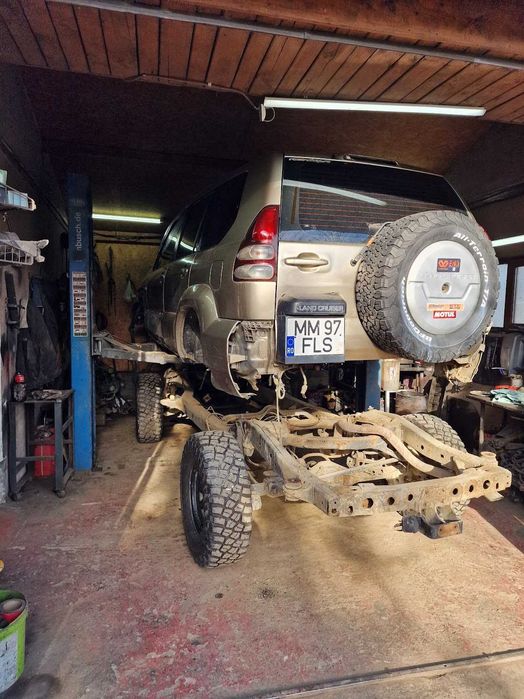 Piese land cruiser 120