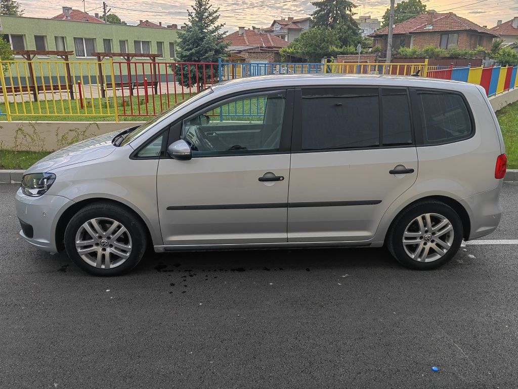 VW Touran 1.6тди 105кс 2012