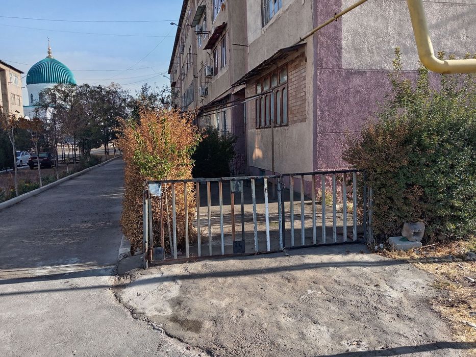 Kvartira sotiladi Binokor