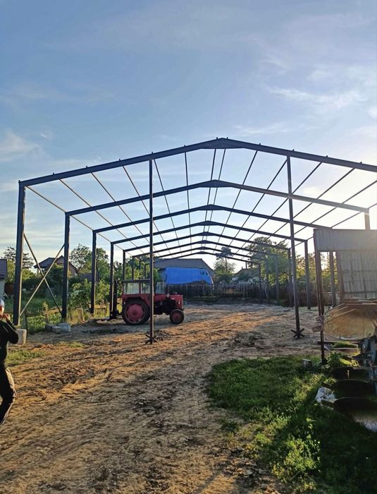 Vand hala metalica de 12 m x40 m x4 m la reducere