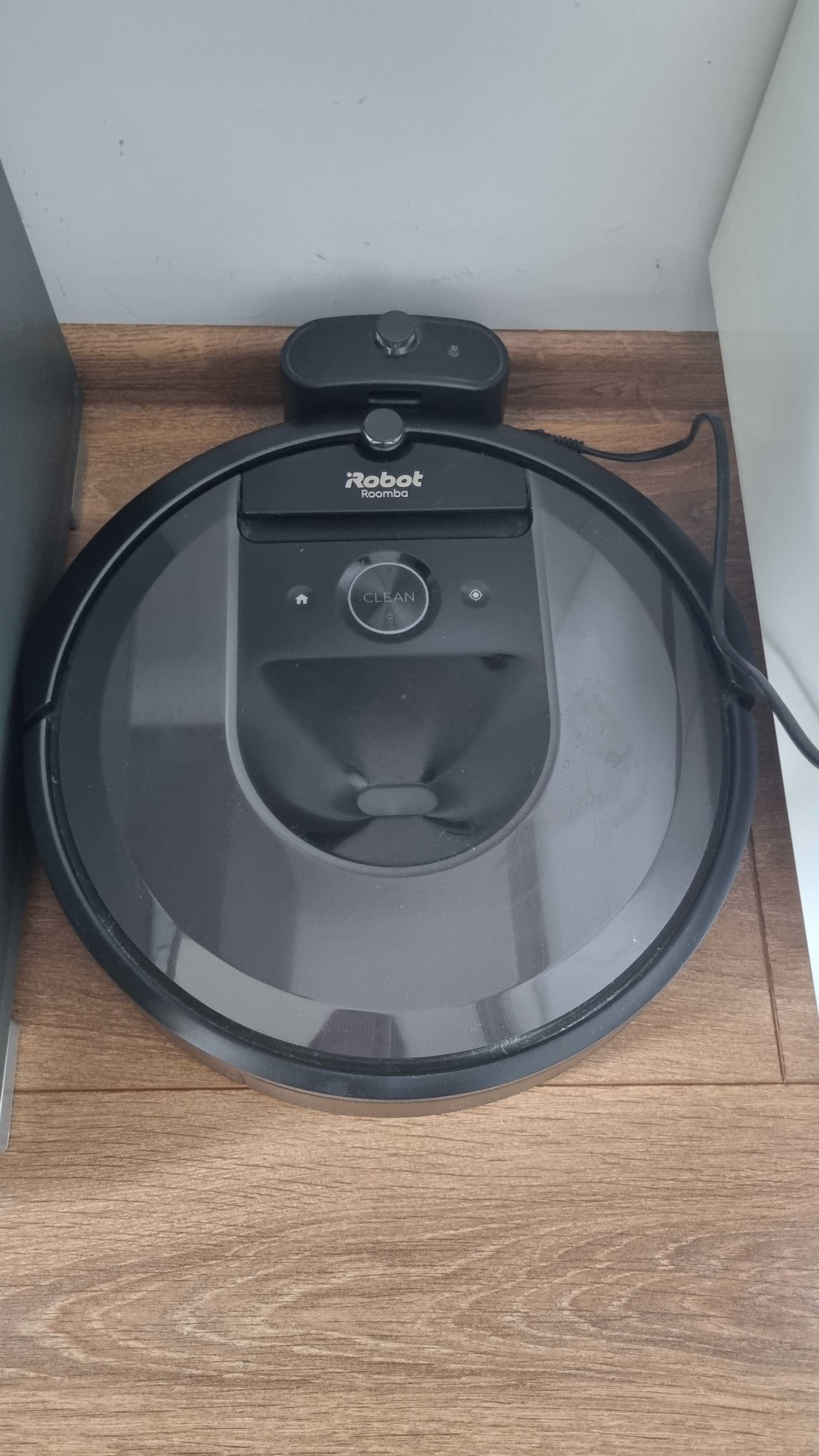 Прахосмукачка робот iRobot Roomba i7